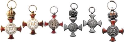 Lot Miniaturen Verdienstkreuze, - Medaile a vyznamenání