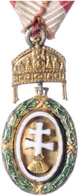 Große Goldenen Medaille mit der Krone (Großes Signum laudis), - Orden und Auszeichnungen