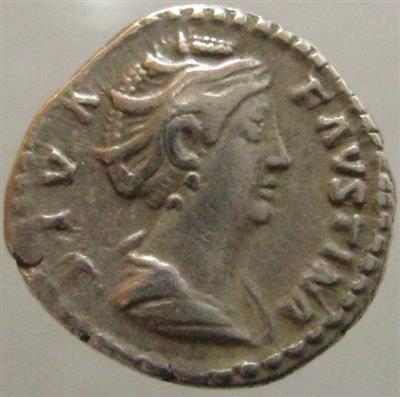 Diva Faustina I. - Monete e medaglie