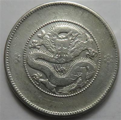 China, Yunnan - Münzen