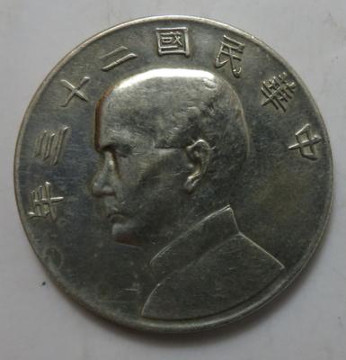 China, Republik - Coins and medals