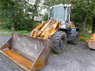 Selbstfahrende Arbeitsmaschine (Radlader) "Liebherr L512", - Motorová vozidla a technika