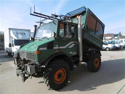 Zugmaschine "Mercedes Benz Unimog U1000", - Fahrzeuge und Technik