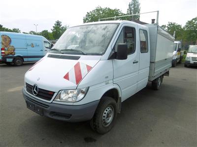 Spezialkraftwagen "Mercedes Benz Sprinter Doka-Pritsche 316 CDI 4 x 4", - Fahrzeuge und Technik