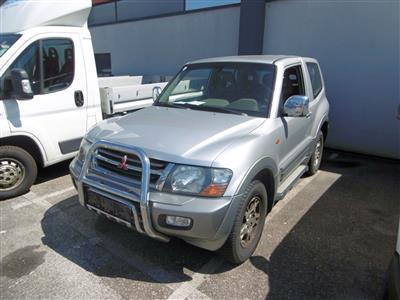 PKW "Mitsubishi Pajero MT 3.2 DI-D", - Fahrzeuge und Technik