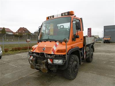 Zugmaschine "Mercedes Benz Unimog U400", - Fahrzeuge und Technik