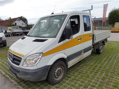 LKW "Mercedes Benz Sprinter Doka-Pritsche", - Fahrzeuge und Technik