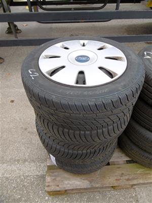4 Reifen "Bridgestone/Michelin" auf Stahlfelgen, - Motorová vozidla a technika