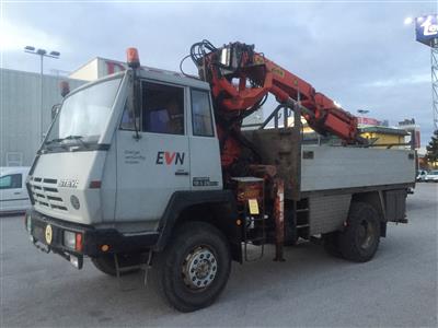 LKW "Steyr 19S28/K38/4xh" Pritsche mit Kran "Palfinger PK13500C", - Fahrzeuge und Technik