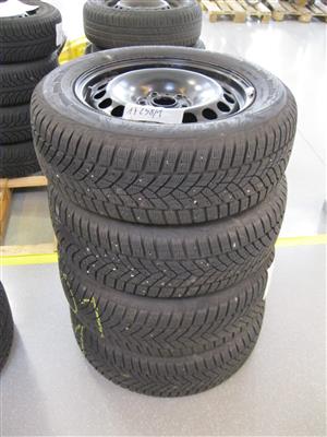 4 Stück Winterkompletträder "Goodyear Ultra Grip Performance 215/60R16 99H" auf Stahlfelgen, - Motorová vozidla a technika