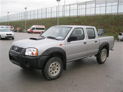 LKW "Nissan NP300 Pick Up DoubleCab 4 x 4", - Fahrzeuge und Technik