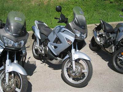 Motorrad "Honda Varadero 1000 ABS", - Fahrzeuge und Technik