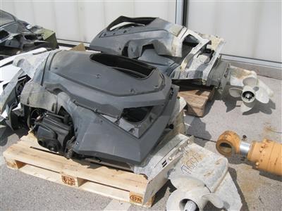 2 Außenbordmotoren "Evinrude E-TEC 225 BRP" mit Steuereinheit, - Roller, Technik und Fahrradauktion