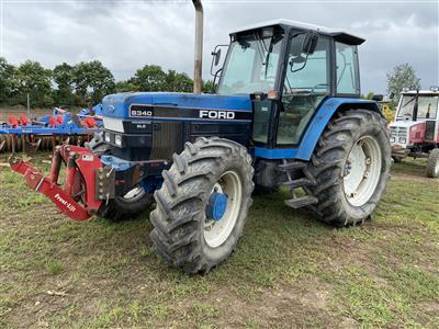 Traktor "Ford 8340A 4 x 4", - Macchine e apparecchi tecnici