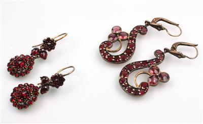 Zwei Paar Ohrringe - Jewellery