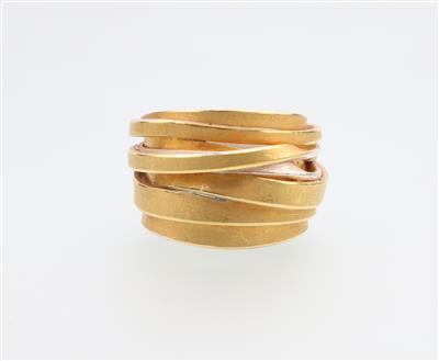 Design Ring - Jewellery and watches