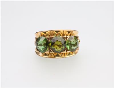 Peridot Ring - Jewellery and watches