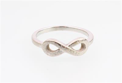 Infinity Ring - Jewellery and watches
