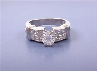 Brillant/Diamant Damenring zus. ca. 1,40 ct - Klenoty, umění a starožitnosti