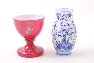 Vase/Sockelbecher - Jewelery, Art & Antiques