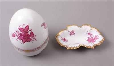 Deckeldose in Eiform/Zierschale, ungarisches Porzellan, Marke Herend, - Porcelain, glass and ceramics