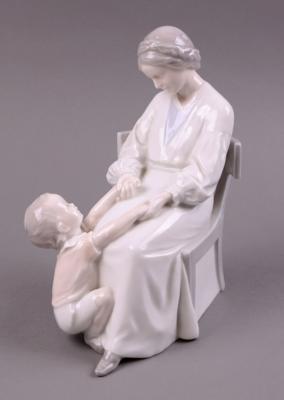 "Mutter mit Kind", 1. Viertel 20. Jhdt., - Art & Antiques