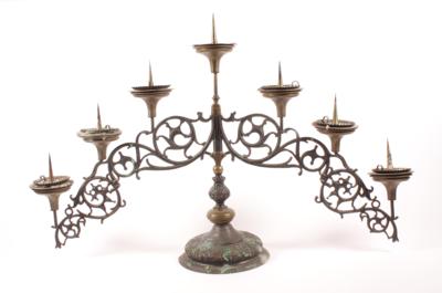 Dekorativer Kerzenständer in gotischer Form - Kunst bis 500€