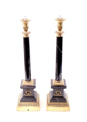Paar Lampenfüße, in klassizistischem Stil, - Jewellery, antiques and art