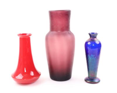 3 verschiedene Vasen, Böhmen um 1920/30, - Schmuck, Kunst & Antiquitäten