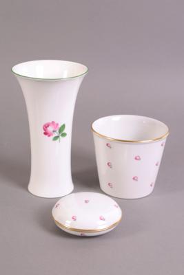 Blumenübertopf/Vase/Deckeldose, Wiener Porzellan, Marke Augarten, - Schmuck, Kunst & Antiquitäten