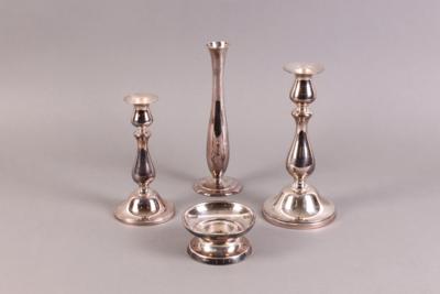 3 Kerzenständer, 1 Rosenvase, deutsch, Mitte 20. Jhdt., - Gioielli, arte e antiquariato