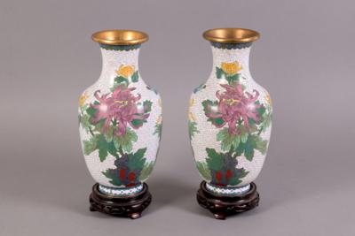 Paar Cloisonne-Vasen, Asien 20. Jhdt., - Gioielli, arte e antiquariato