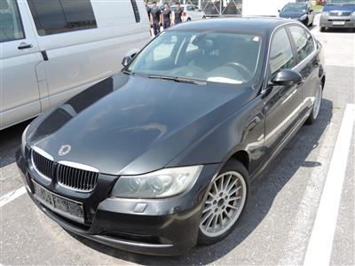 PKW BMW 330 XD/E90 schwarz - Motorová vozidla a technika