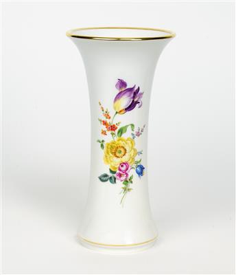 Vase - Art and Antiques, Jewellery