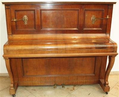 Piano - Antiques, art and jewellery