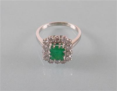 Smaragd Brillantring zus. 0,76 ct (grav.) - Kunst, Antiquitäten und Schmuck