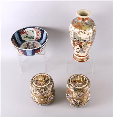 2 Deckelgefäße, 1 Vase, 1 Schale - Arte, antiquariato e gioielli