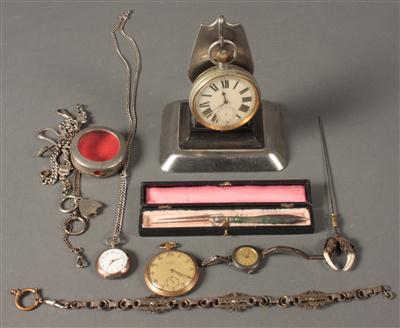 2 Taschenuhren, Damenuhr, Damenarmbanduhr, 5 Ketten, div. Kleinteile - Kunst, Antiquitäten und Schmuck
