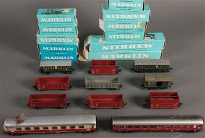 11 Waggons für Modelleisenbahn Märklin - Kunst, Antiquitäten und Schmuck