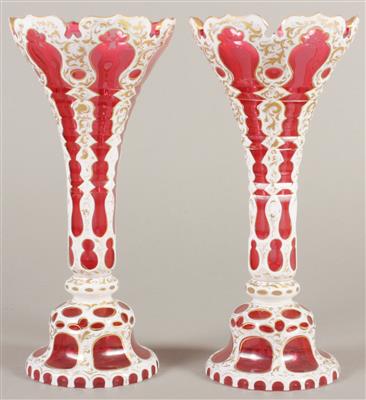 2 Vasen, 1 Becher in der Art des Biedermeier - Um?ní, starožitnosti, šperky