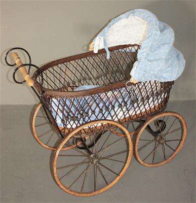 Kinderwagen in Antiker Stilform, 20. Jh. - Um?ní, starožitnosti, šperky