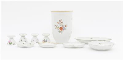 1 Vase, 2 Aschenschalen, 3 Schalen, 4 Kerzenleuchter - Antiques and art
