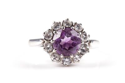 Amethyst Brillantring - Schmuck und Uhren