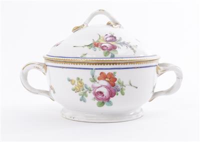 Deckeltasse sog. Ecuelle, Manufacture de la Reine Marie Antoinette, Paris Rue Thiroux 1776/78 - Arte e antiquariato