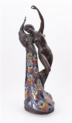 Bronzeskulptur/Lampe Frau mit Pfau, 20. Jh. - Kunst und Antiquitäten