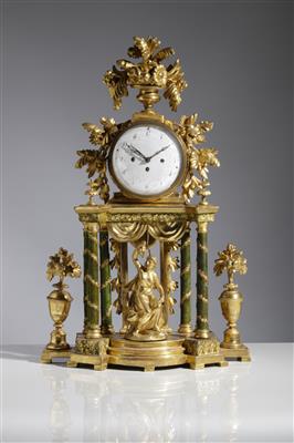 Große josephinische Kommodenuhr mit Datumsanzeige, Wien um 1770/80 - Antiques and art