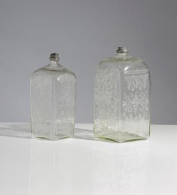 Zwei Branntweinflaschen, alpenländisch, um 1800 - Art, antiques, furniture and technology