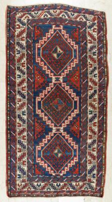Antiker Kazak Teppich, ca. 220 x 117 cm, Südwestkaukasus, Anfang 20. Jahrhundert - Antiques, art and jewellery