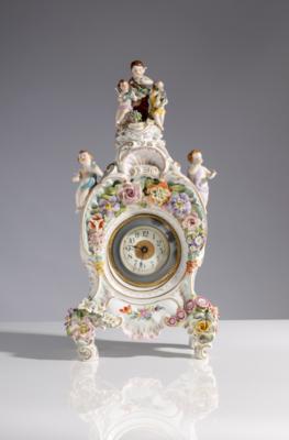 Tischuhr im Rokokostil, Sächsische Porzellanmanufaktur Potschappel, Dresden, 2. Hälfte 20. Jahrhundert - Arte e antiquariato