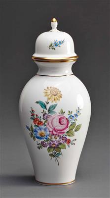 Deckelvase - Spring auction Linz